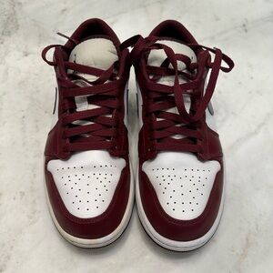 Air Jordan 1 Low White Bordeaux - 10.5 (great condition)